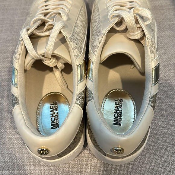 Michael Michael kors slade lace up sneakers. LT cream - size 9 - Picture 8 of 17